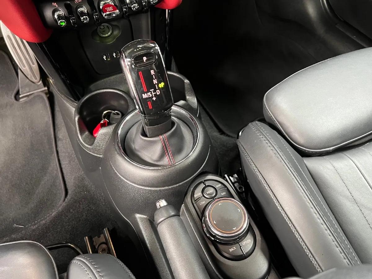 Mini Mini III (F56) COOPER S 192 FINITION JCW BVA7 3P /TO/HARMAN KARDON/CARPLAY/HUD/CAMERA/