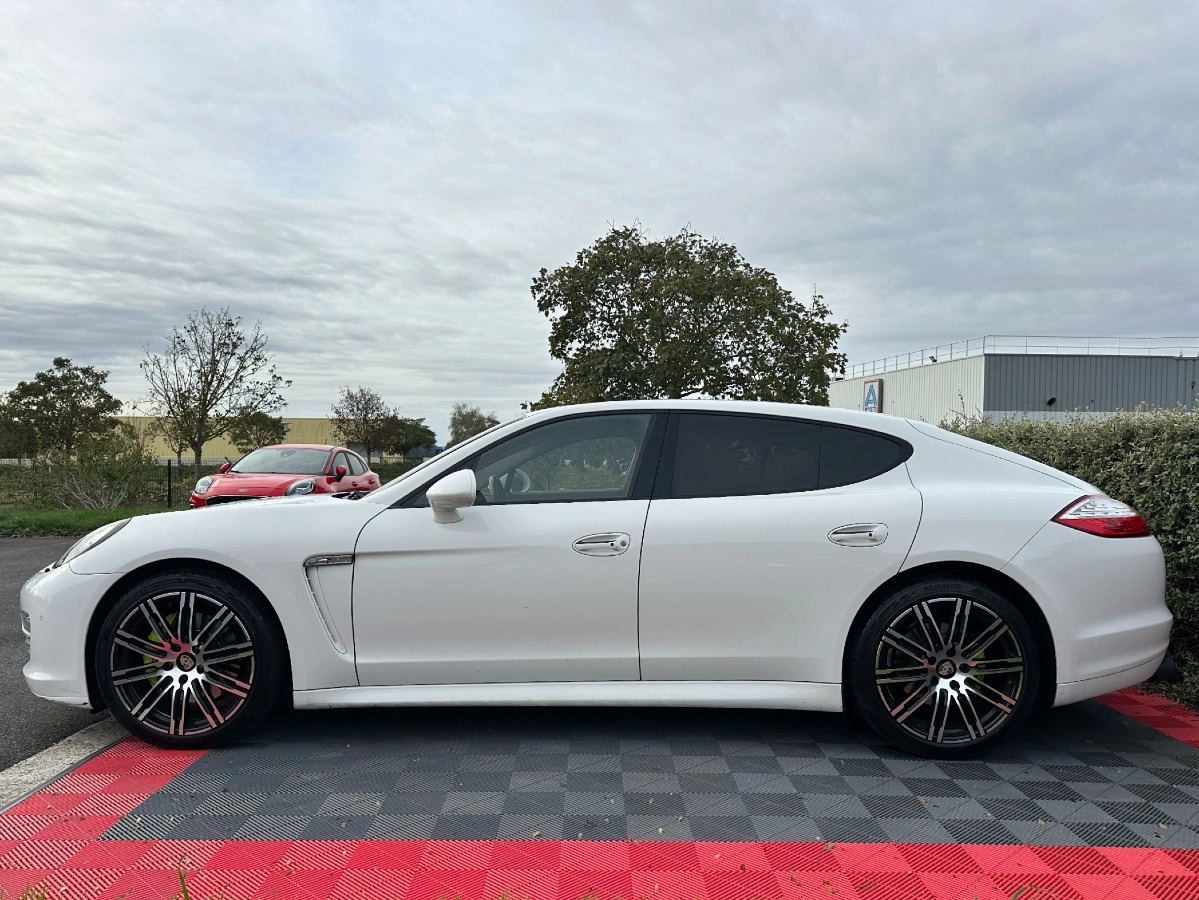 Porsche Panamera - photo 3