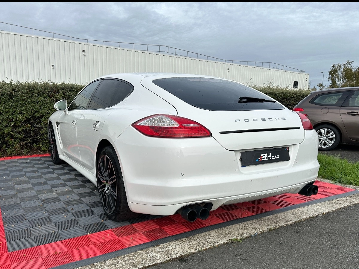 Porsche Panamera - photo 8