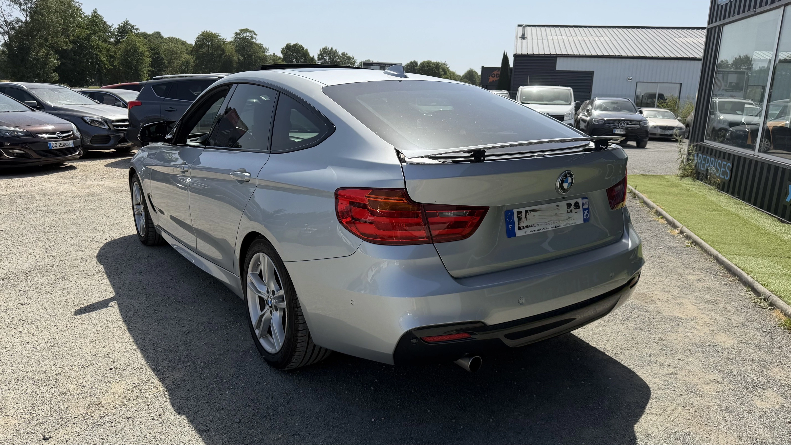 Bmw Serie 3 2.0 320D 185 M-SPORT XDRIVE BVA / Garantie 12 mois 2.0 320 D 185 M-SPORT XDRIVE BVA — photo 4