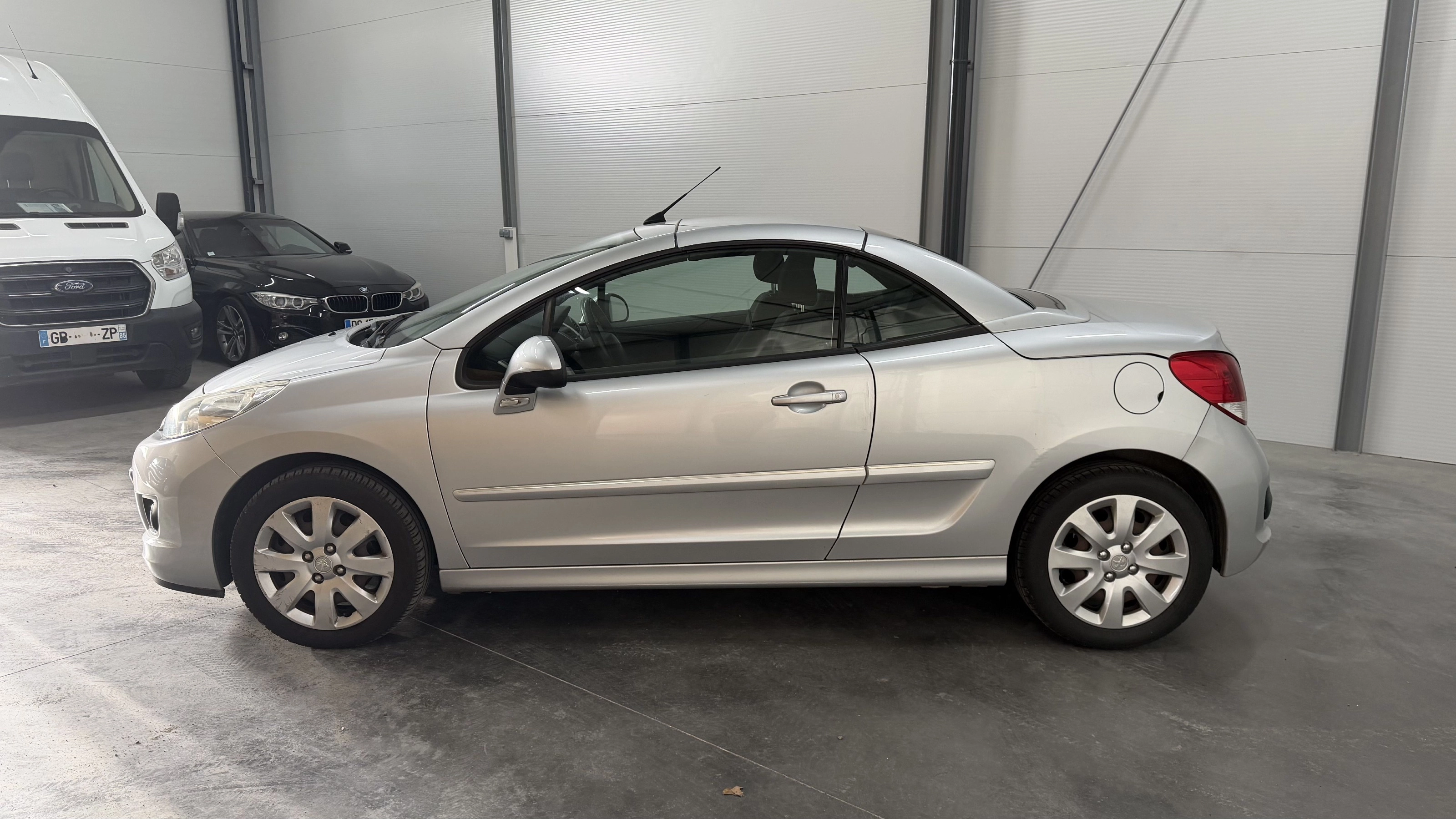 Peugeot 207 CC 1.6 VTI 120 SPORT / Première main / Garantie 12 mois — photo 3