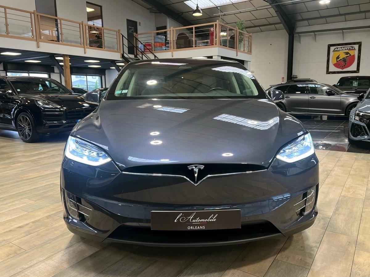 Tesla Model-x 