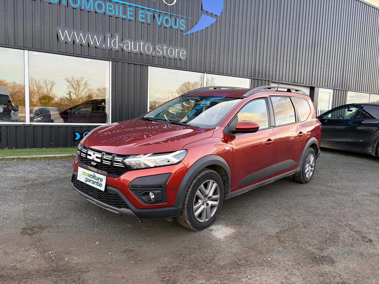 Voiture d'occasion Dacia Jogger en Vendée chez IDE AUTO