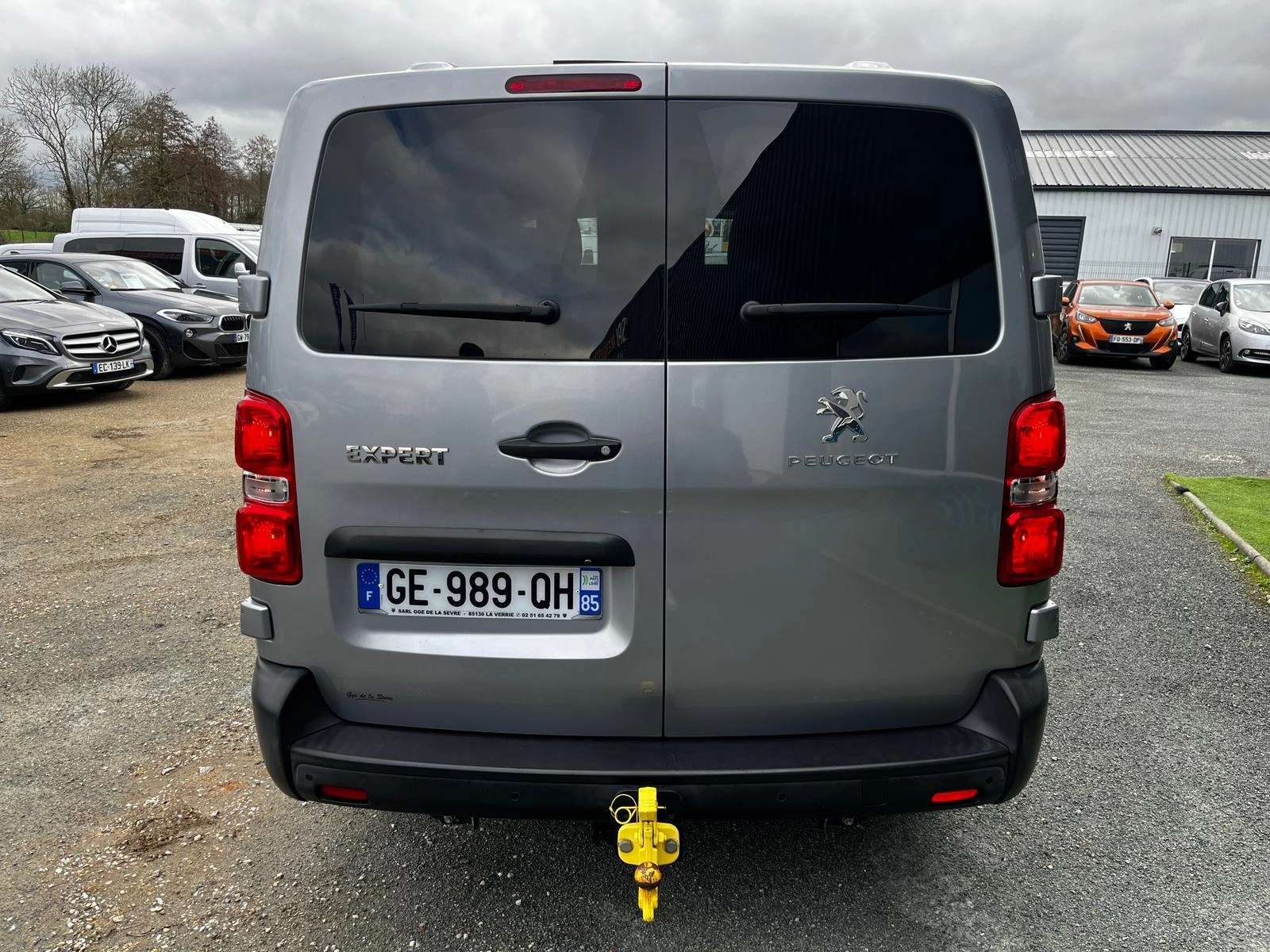 Peugeot Expert COMBI 2.0 BLUEHDI 120 L2 PREMIUM — photo 4