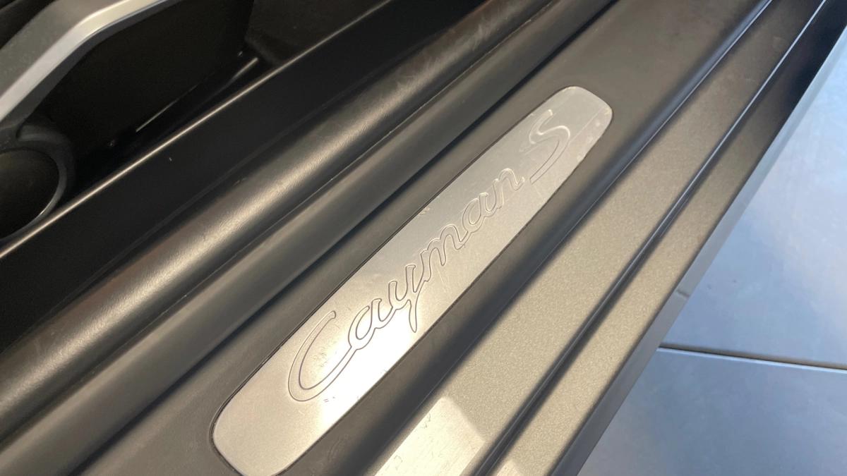 Porsche Cayman
