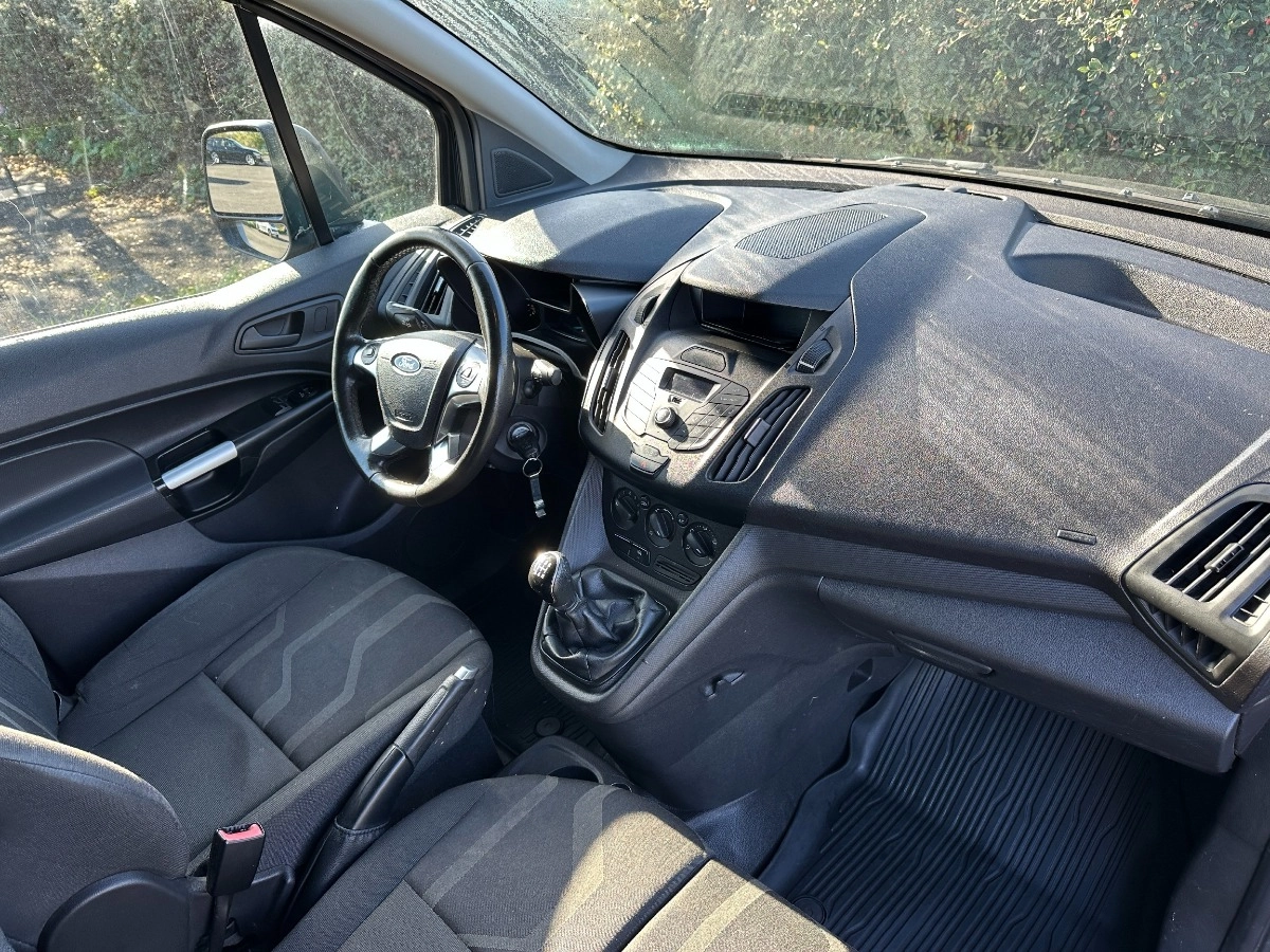 Ford Transit Connect - photo 13