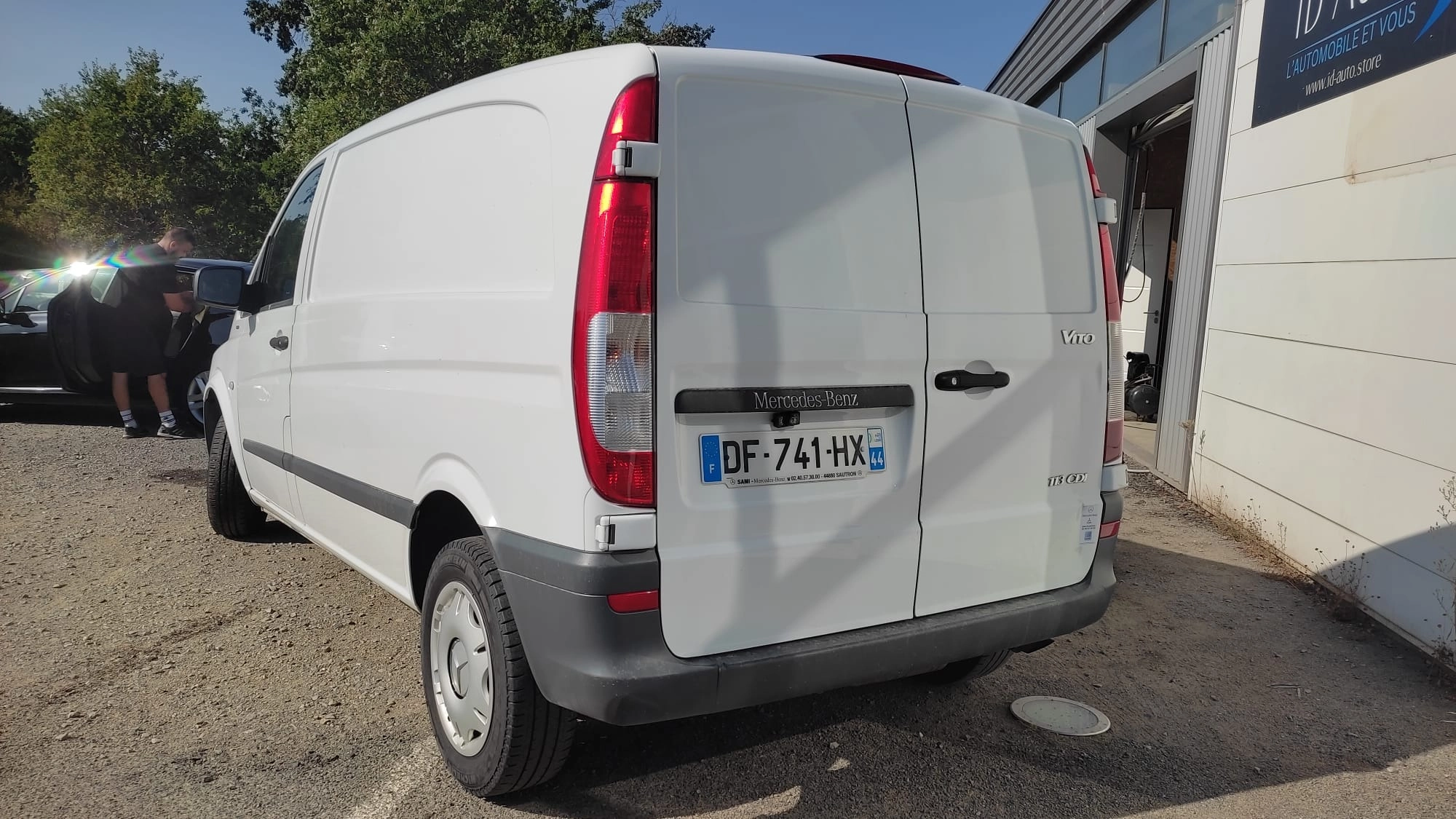 Mercedes Vito Vu FOURGON 2.2 113 CDI 135 COMPACT L1 BVA — photo 3