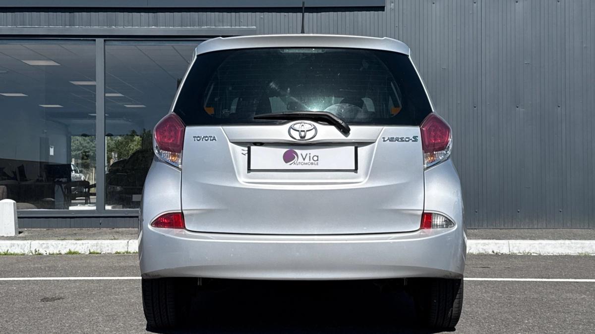 Toyota Verso-s