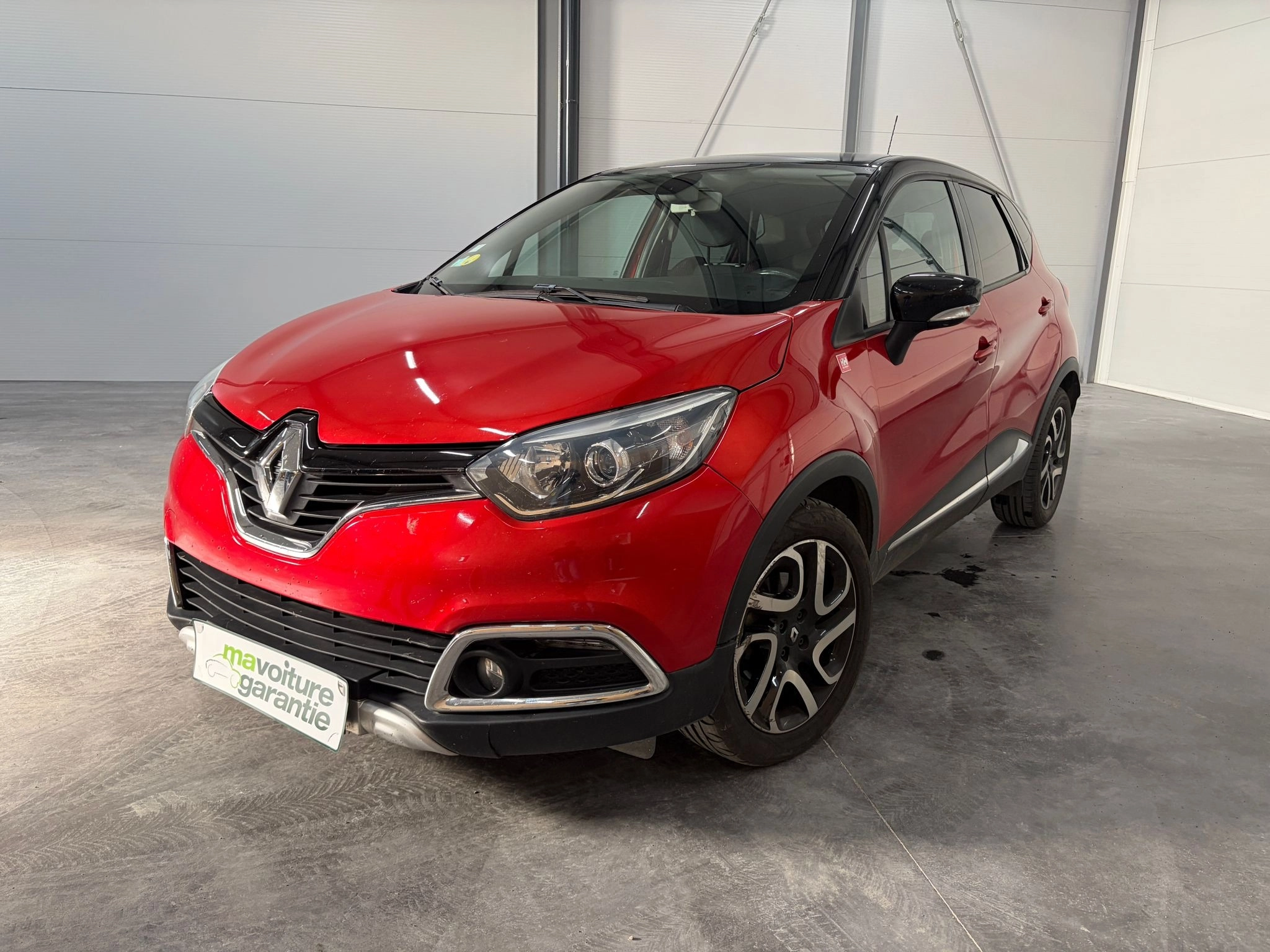 Renault Captur 1.5 DCI 90 ENERGY HELLY HANSEN - Garantie 12 mois 1.5 DCI 90 ENERGY HELLY HANSEN START-STOP