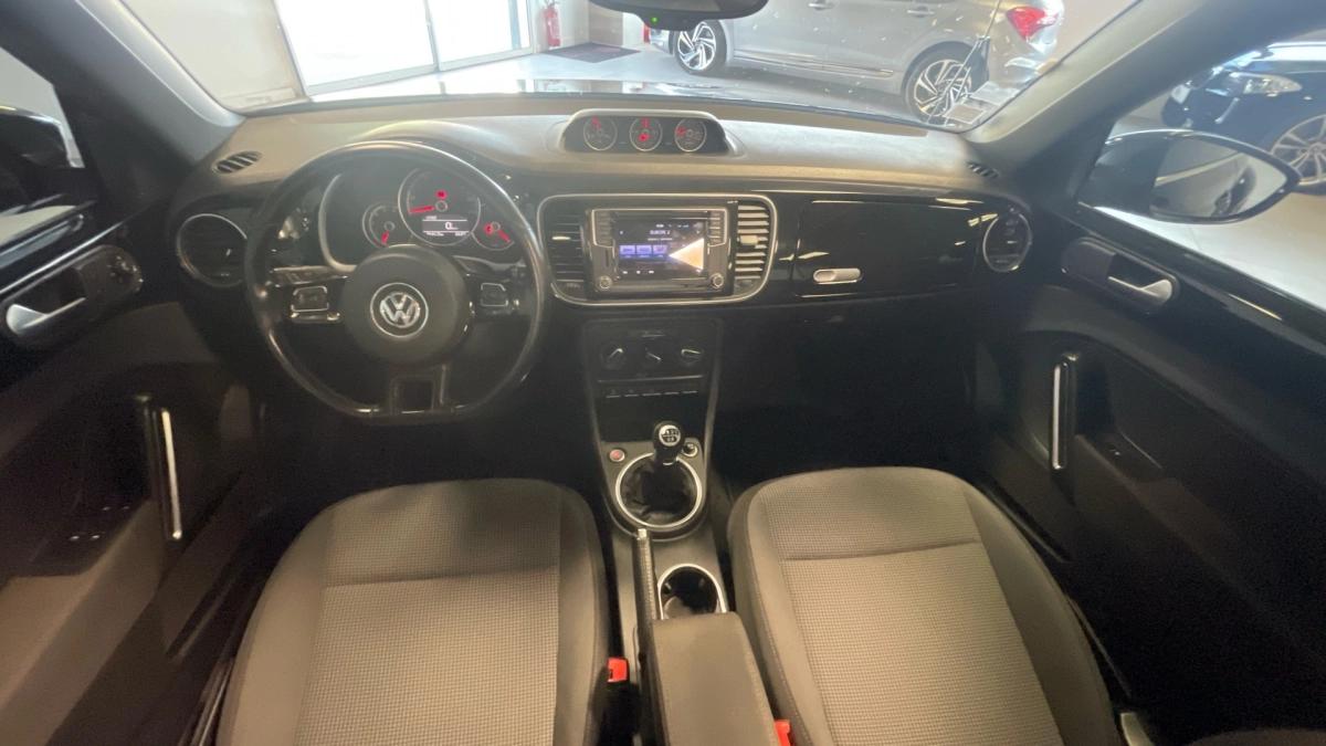 Volkswagen BEETLE