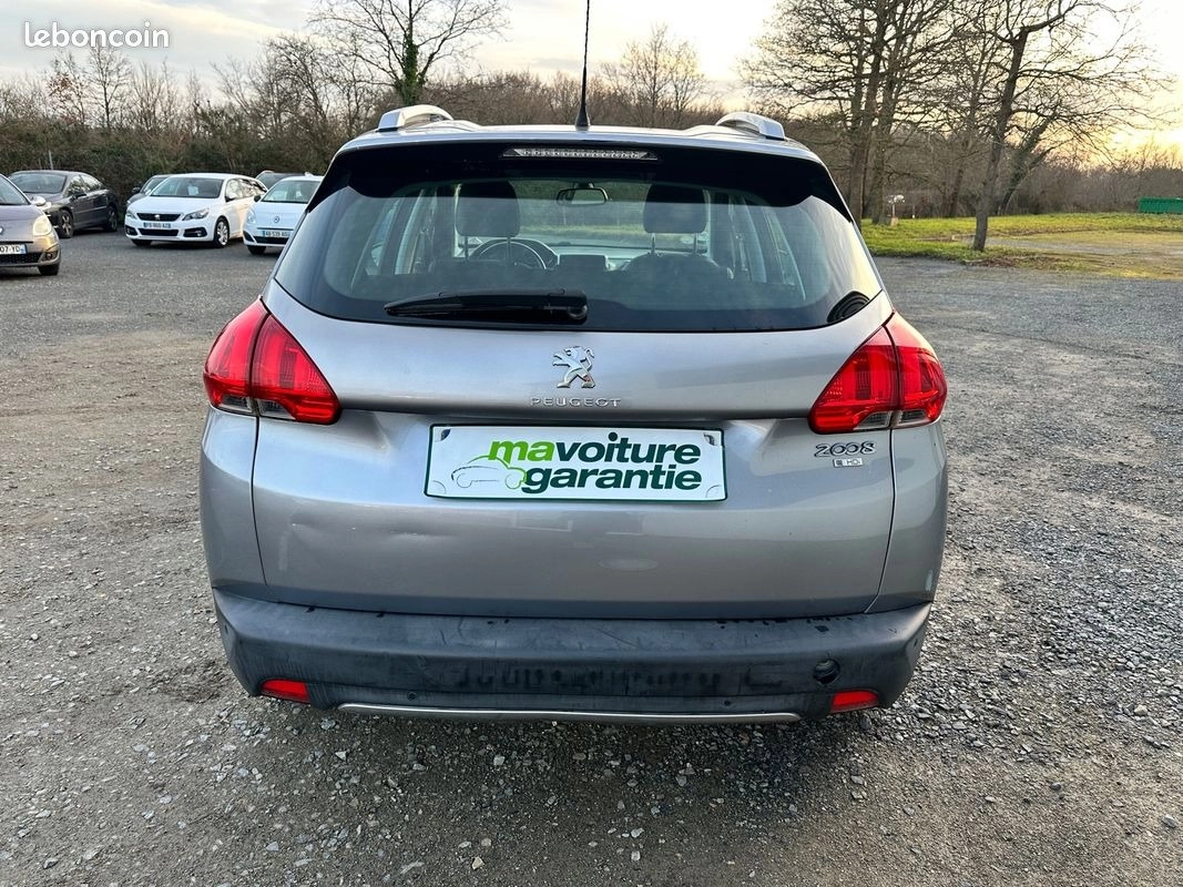 Peugeot 2008 GENERATION-I 1.6 E-HDI 115 ALLURE GARANTIE 12 MOIS — photo 4
