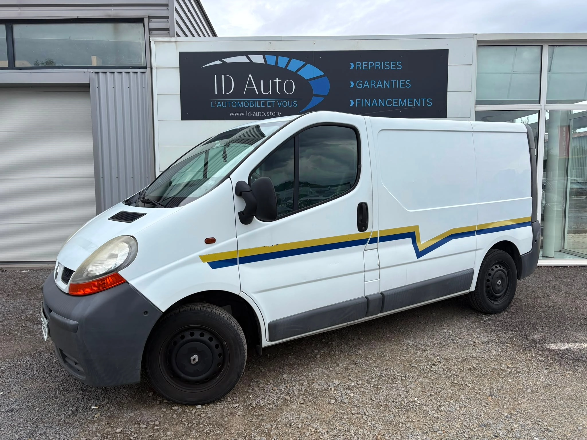 Renault Trafic Vu FOURGON 1.9 DCI 80 29 LONG