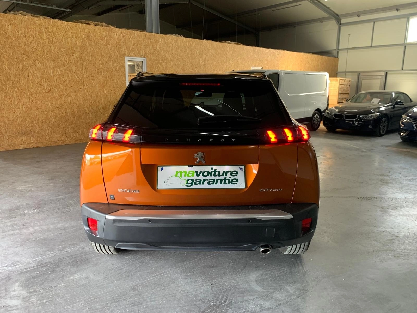 Peugeot 2008 GENERATION-II 1.5 BLUEHDI 130 GT LINE START-STOP -Garantie 12 mois GENERATION-II 1.5 BLUEHDI 100 GT LINE START-STOP — photo 4