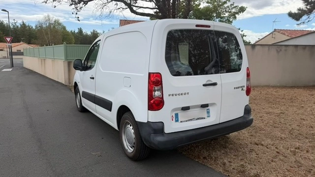 Peugeot Partner L1 H1 / Garantie 12 mois COMBI 1.6 HDI 90 — photo 3