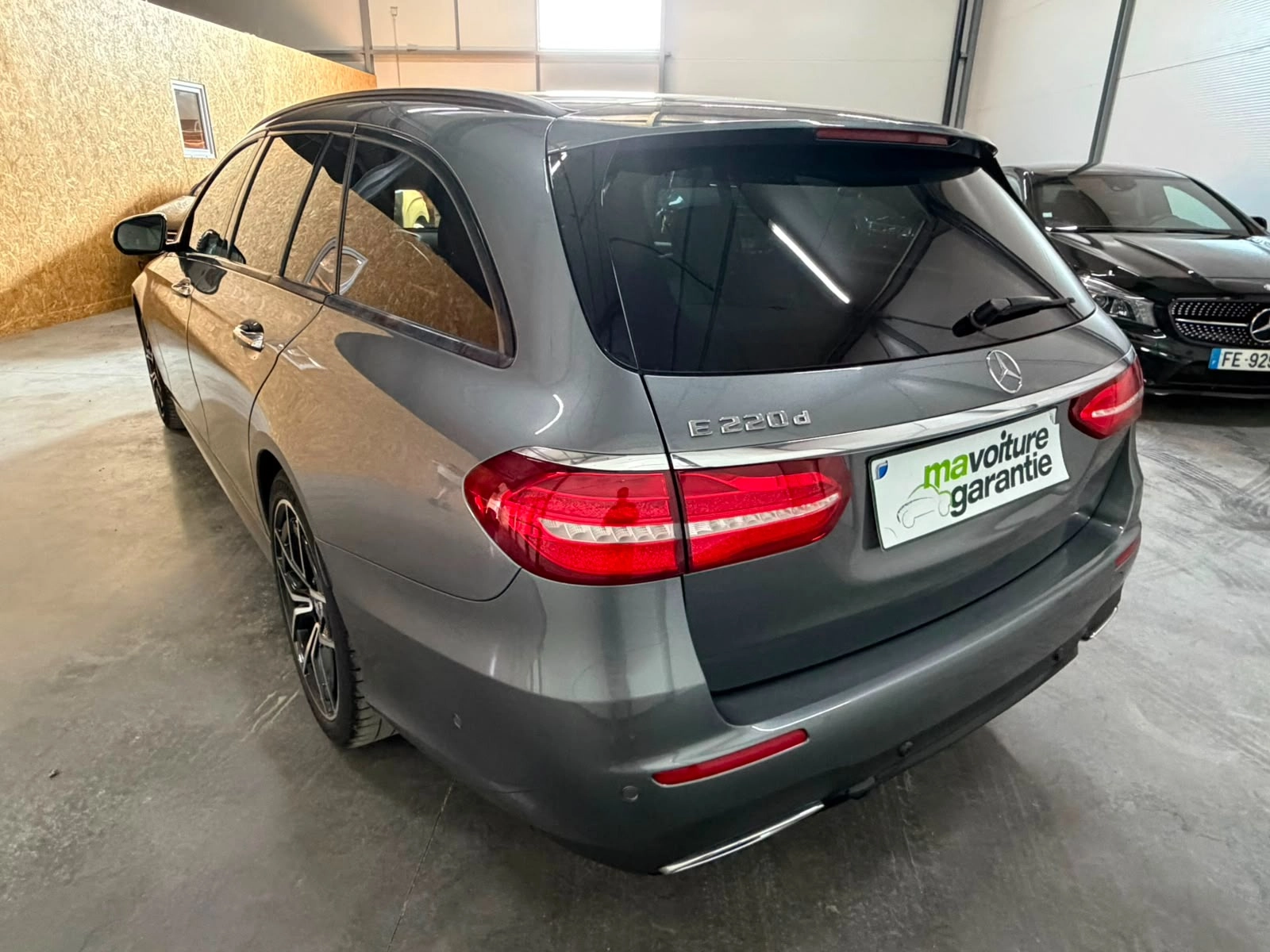Mercedes Classe E BREAK 2.0 220 D 195 SPORT LINE (PACK AMG) - Garantie 12 mois BREAK 2.0 220 D 195 SPORT LINE 9G-TRONIC BVA — photo 4