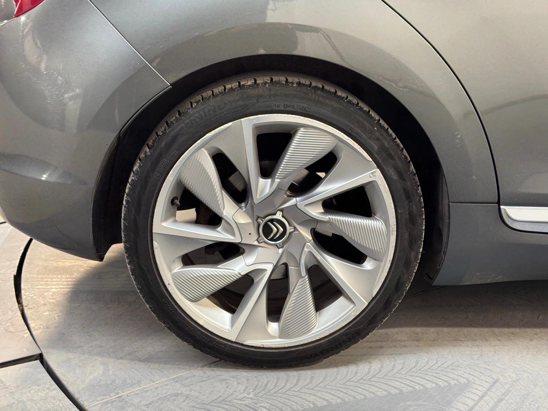 Ds Automobiles Ds 5