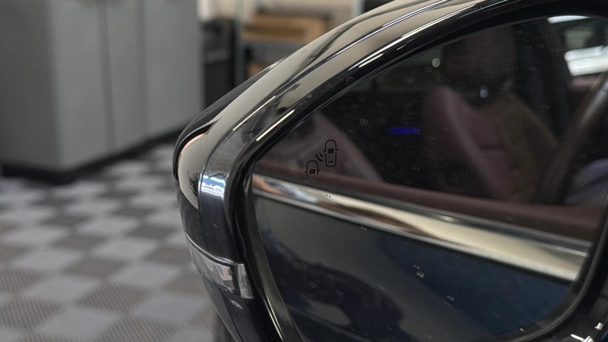 Ds Automobiles DS9