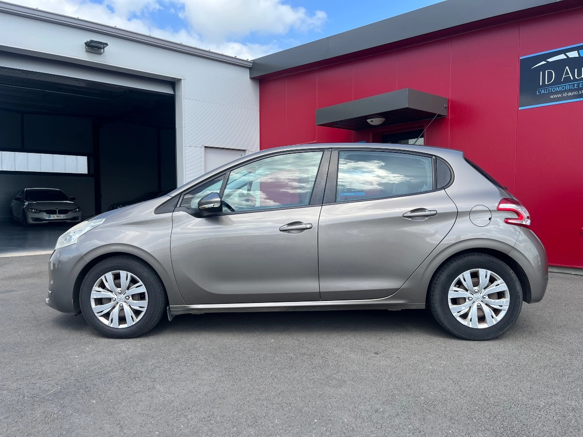 Peugeot 208 GENERATION-I 1.6 E-HDI 90 ACTIVE Garantie 12mois — photo 2