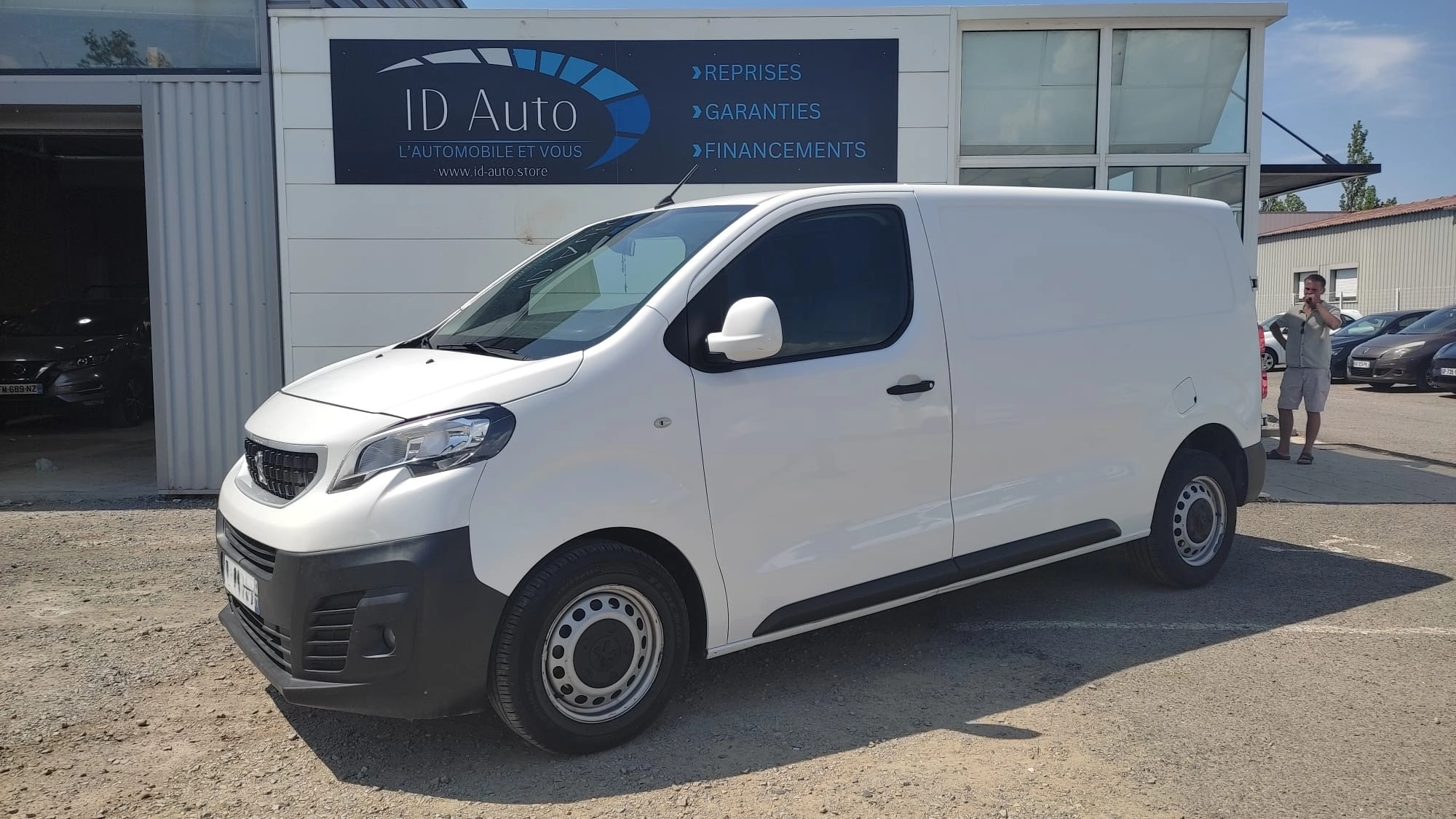 Peugeot Expert Vu FOURGON 2.0 BLUEHDI 120 GARANTIE 12 MOIS FOURGON 2.0 BLUEHDI 120 START-STOP