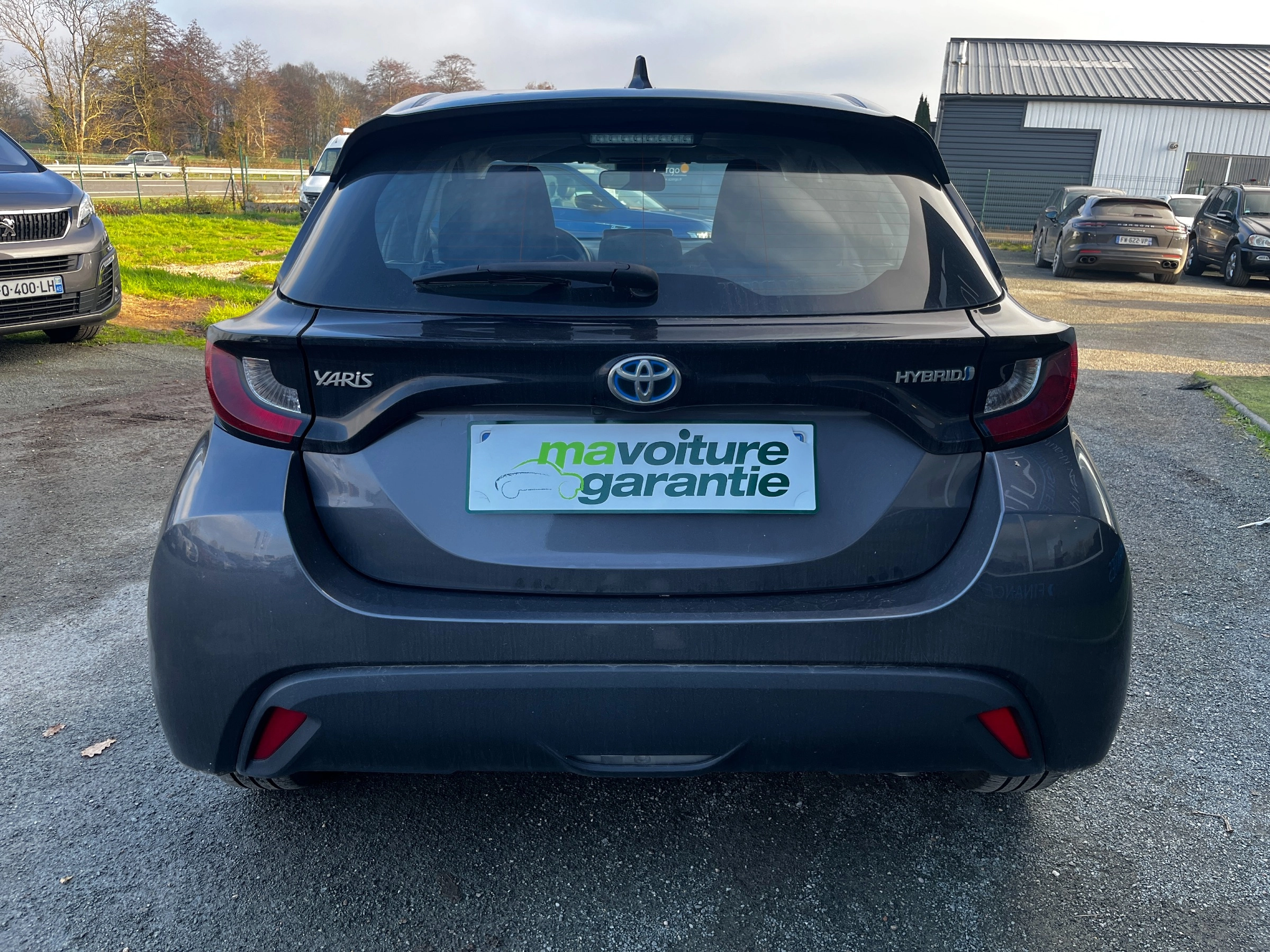 Toyota Yaris 1.5 114H 90 HYBRID  DYNAMIC BUSINESS BVA Garantie 12 Mois 1.5 114H 90 HYBRID FULL-HYBRID 0.8KWH DYNAMIC BUSINESS BEYOND-ZERO-ACADEMY BVA — photo 4