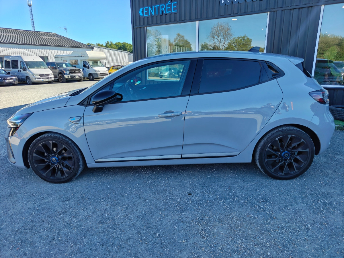 Renault Clio 1.0 TCE 90 ESPRIT ALPINE - Garantie 12 mois — photo 2