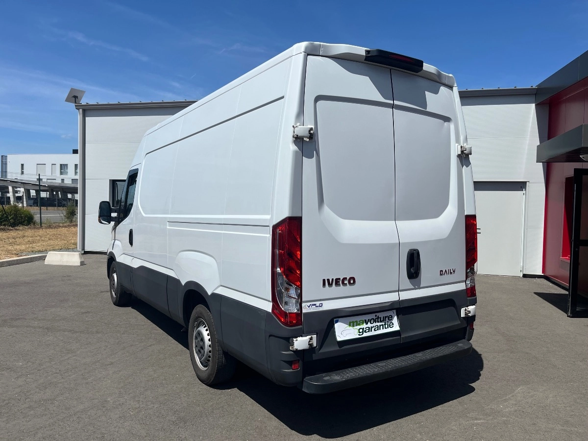 Iveco Daily Vu Fourgon 2.3 115 35S12 L3H2, TVA Récupérable, Garantie 12mois S FOURGON 2.3 115 35S12 CLASSE — photo 3