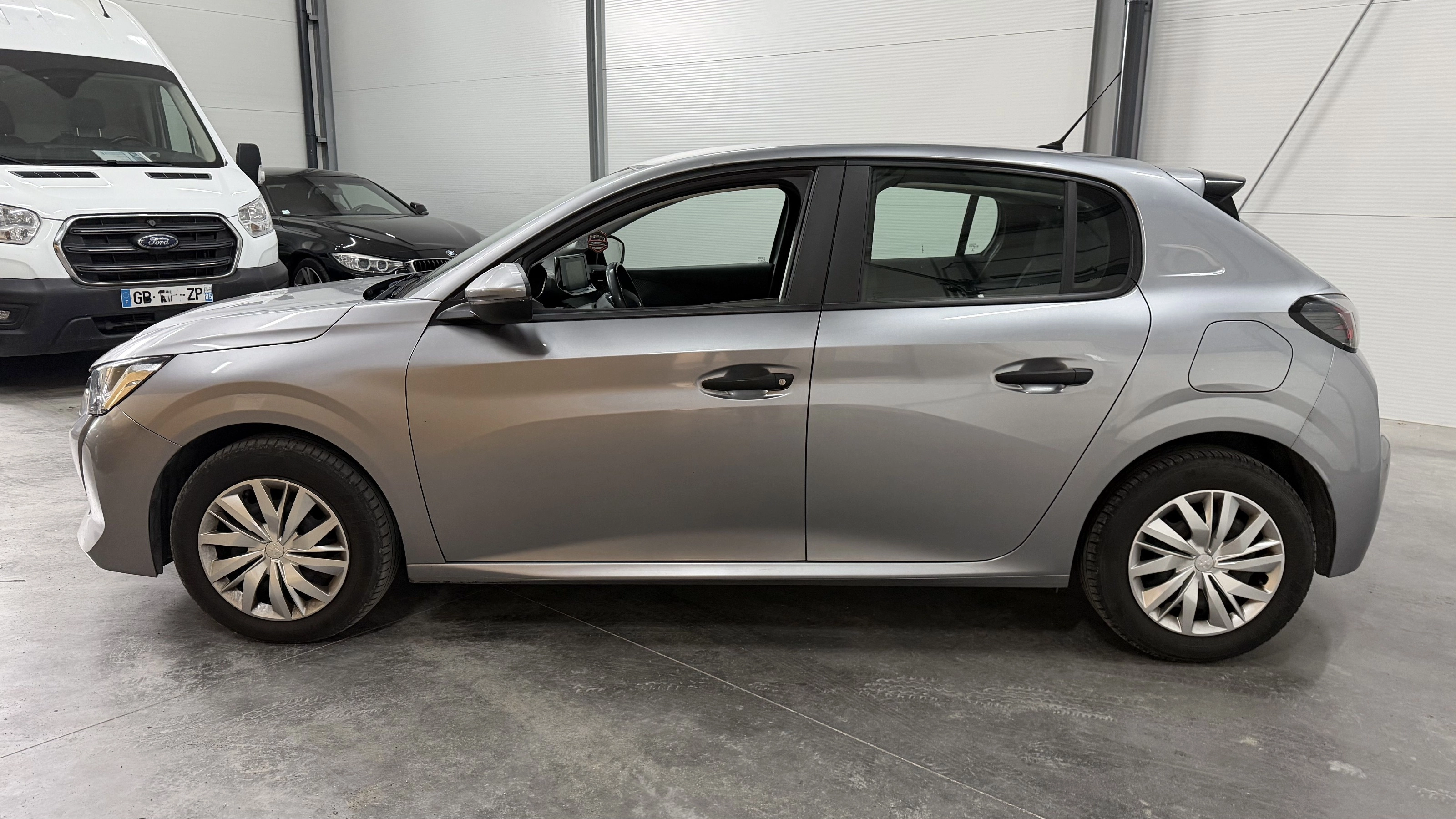 Peugeot 208 Active Pack / Garantie 12 mois — photo 2