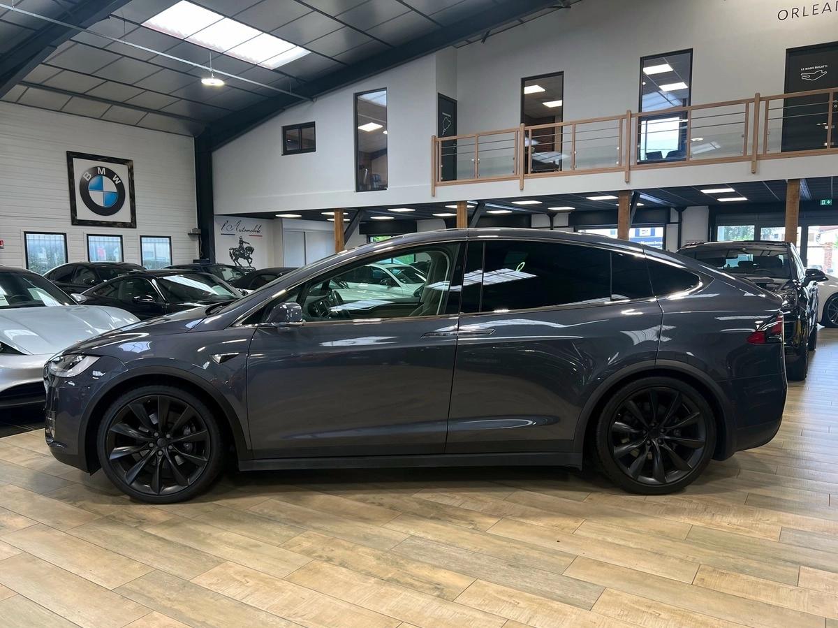 Tesla Model-x 