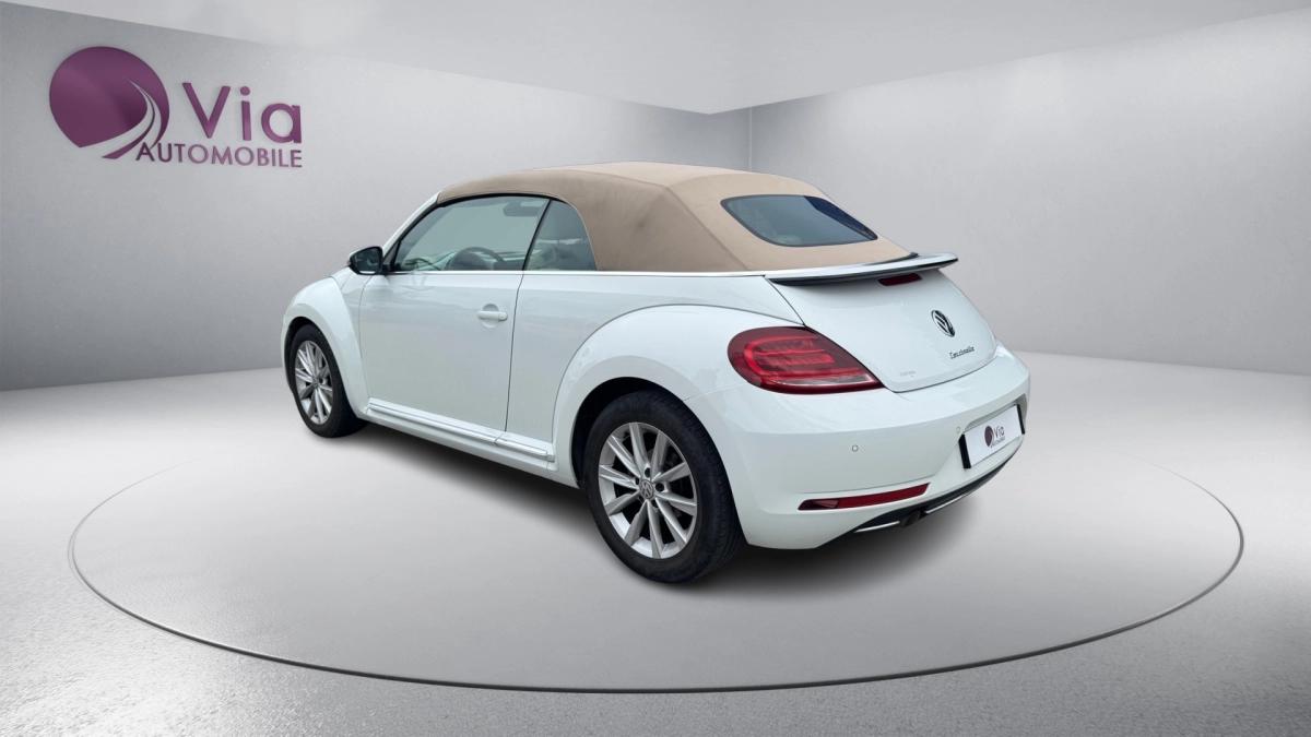 Volkswagen BEETLE