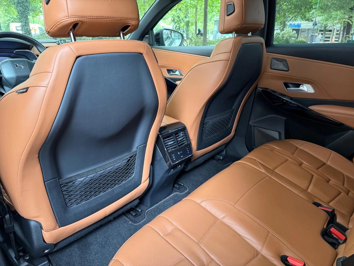 Ds Automobiles Ds 7 Crossback 