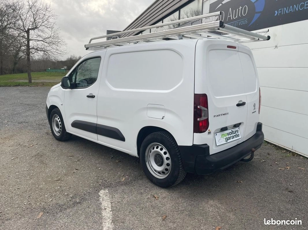 Peugeot Partner Vu FOURGON 1.5 BLUEHDI 100 950KG L1 M START-STOP GARANTIE 12 MOIS — photo 3