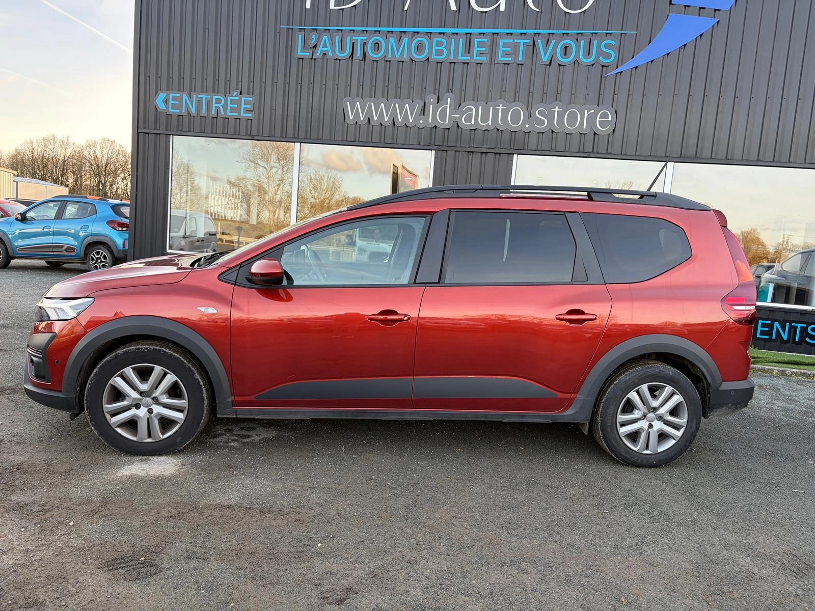Dacia Jogger 1.0 ECO-G GPL 100 EXPRESSION GARANTIE 12 MOIS — photo 2