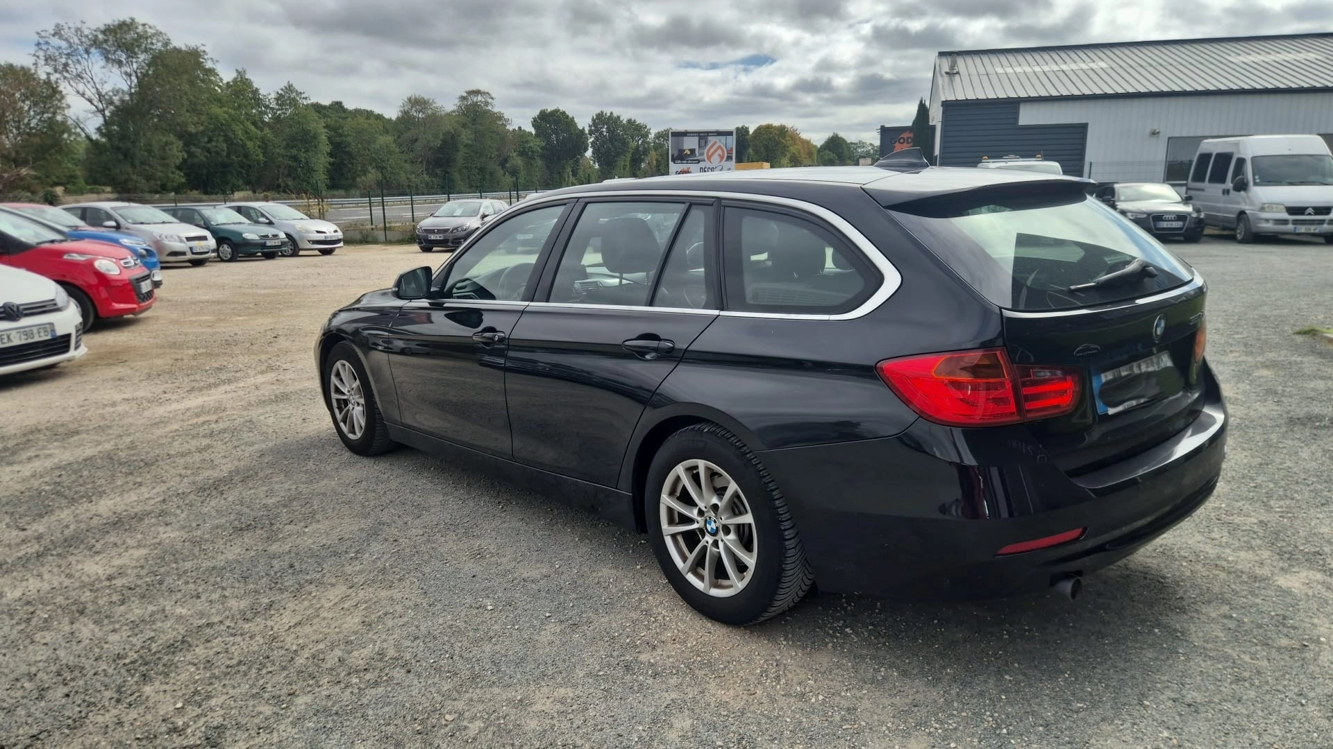 Bmw Serie 3 2.0 320 D 185 SPORT Garantie 12 mois — photo 4