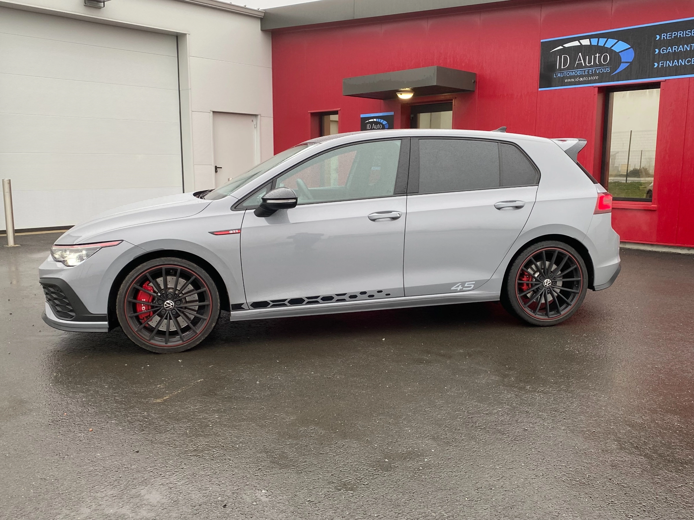 Volkswagen Golf 2.0 TSI 300 GTI CLUBSPORT EDITION-45 DSG BVA Garantie constructeur + 1an — photo 2
