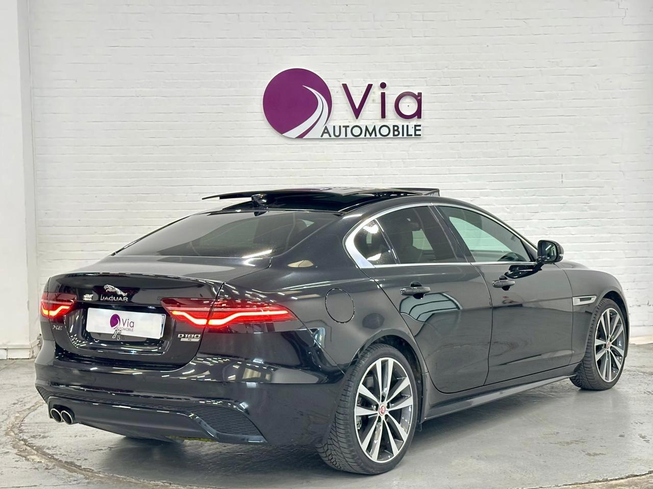 Jaguar Xe