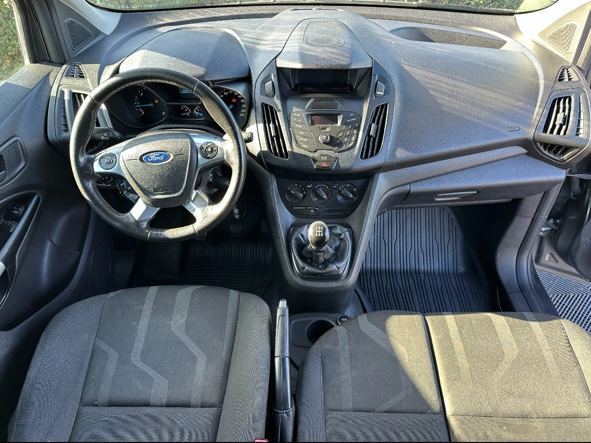 Ford Transit Connect - photo 15