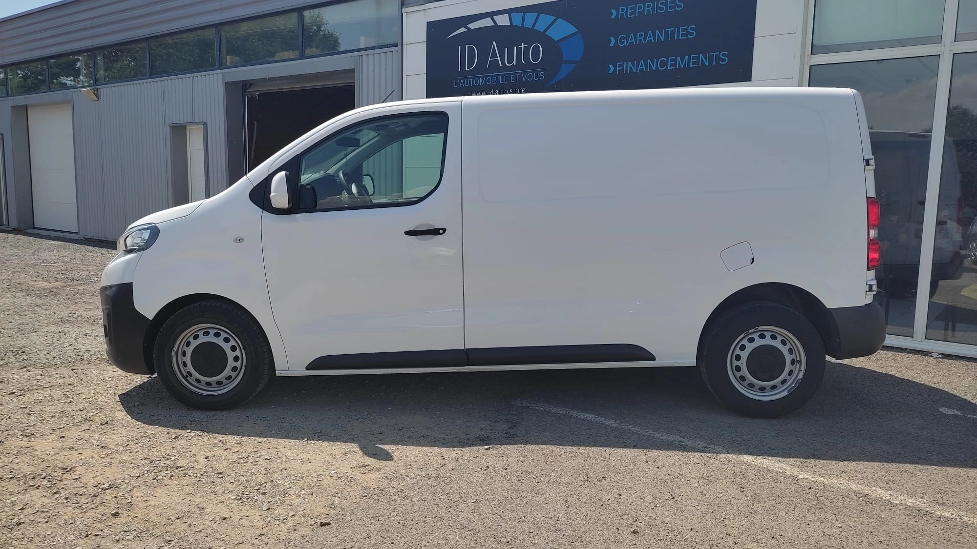 Peugeot Expert Vu FOURGON 2.0 BLUEHDI 120 GARANTIE 12 MOIS FOURGON 2.0 BLUEHDI 120 START-STOP — photo 2