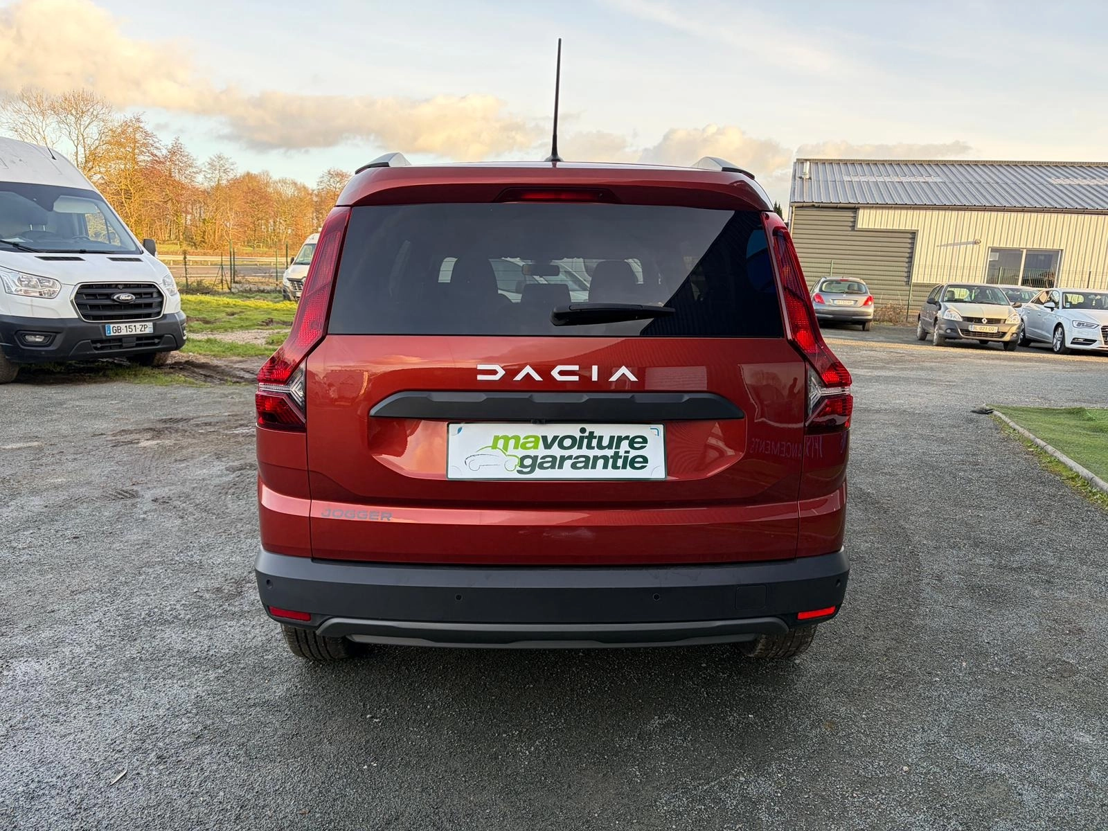 Dacia Jogger 1.0 ECO-G GPL 100 EXPRESSION GARANTIE 12 MOIS — photo 4