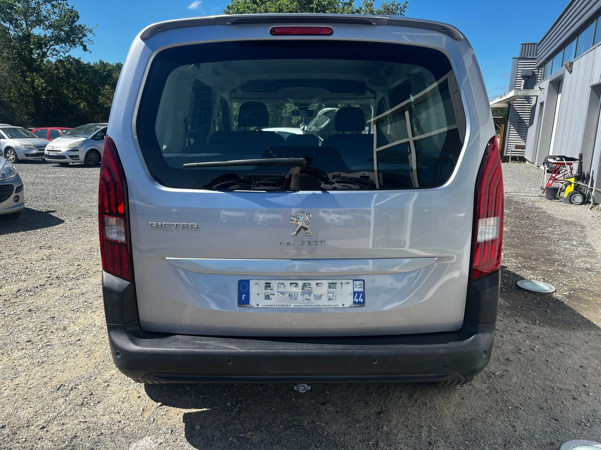 Peugeot Rifter COMBI 1.2 PURETECH 110 STYLE GARANTIE 12 MOIS MOTEUR NEUF COMBI 1.2 PURETECH 110 L1 STYLE START-STOP — photo 4