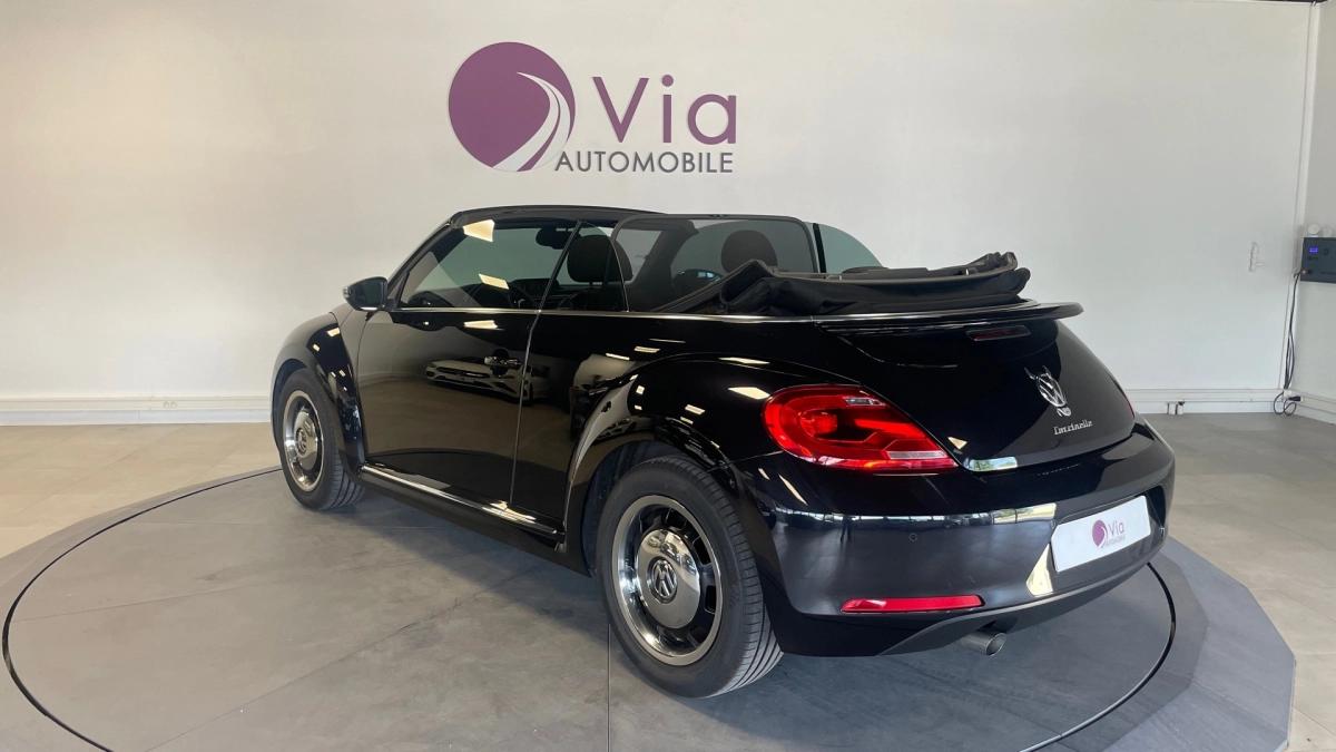 Volkswagen BEETLE