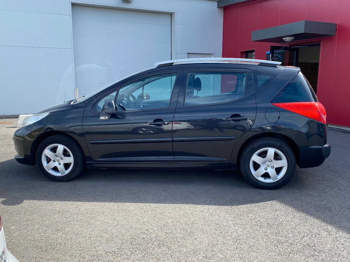Peugeot 207 SW 1.4 VTI 95 ACTIVE — photo 2