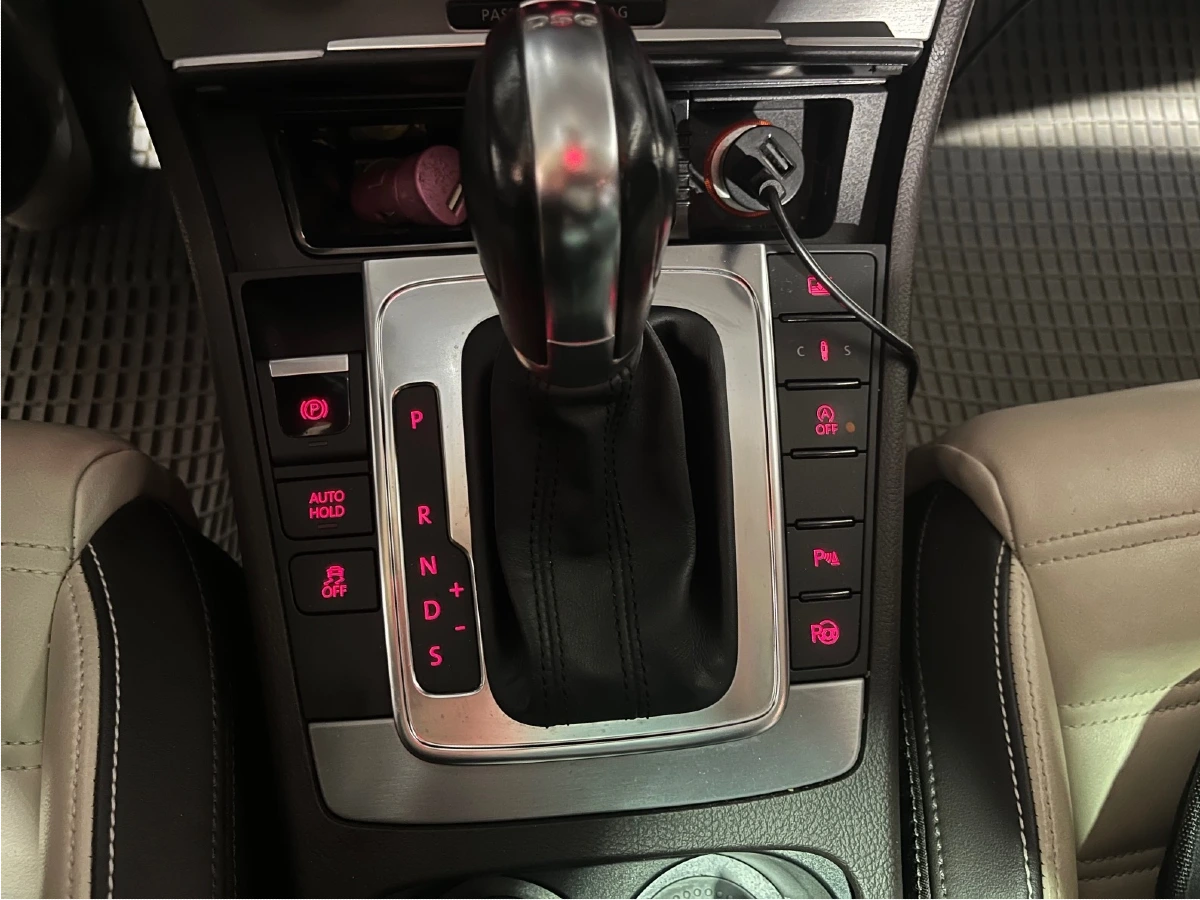 Volkswagen Passat - photo 23
