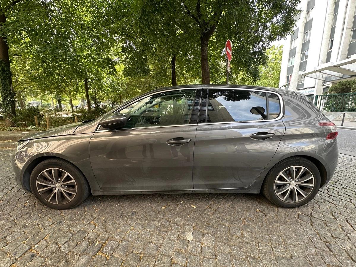 Peugeot 308 GENERATION-II 1.2 PURETECH 110 ALLURE START-STOP