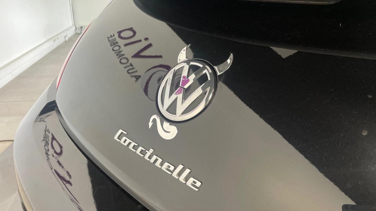 Volkswagen BEETLE