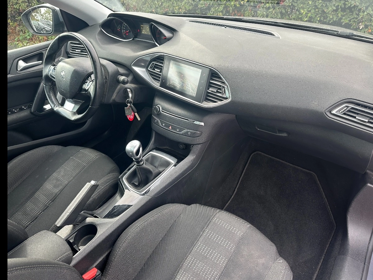 Peugeot 308 - photo 13