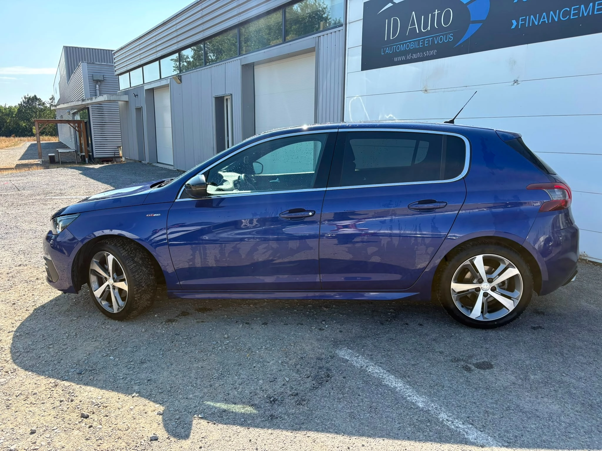 Peugeot 308 GENERATION-II 1.5 BLUEHDI 130 GT LINE START-STOP — photo 2