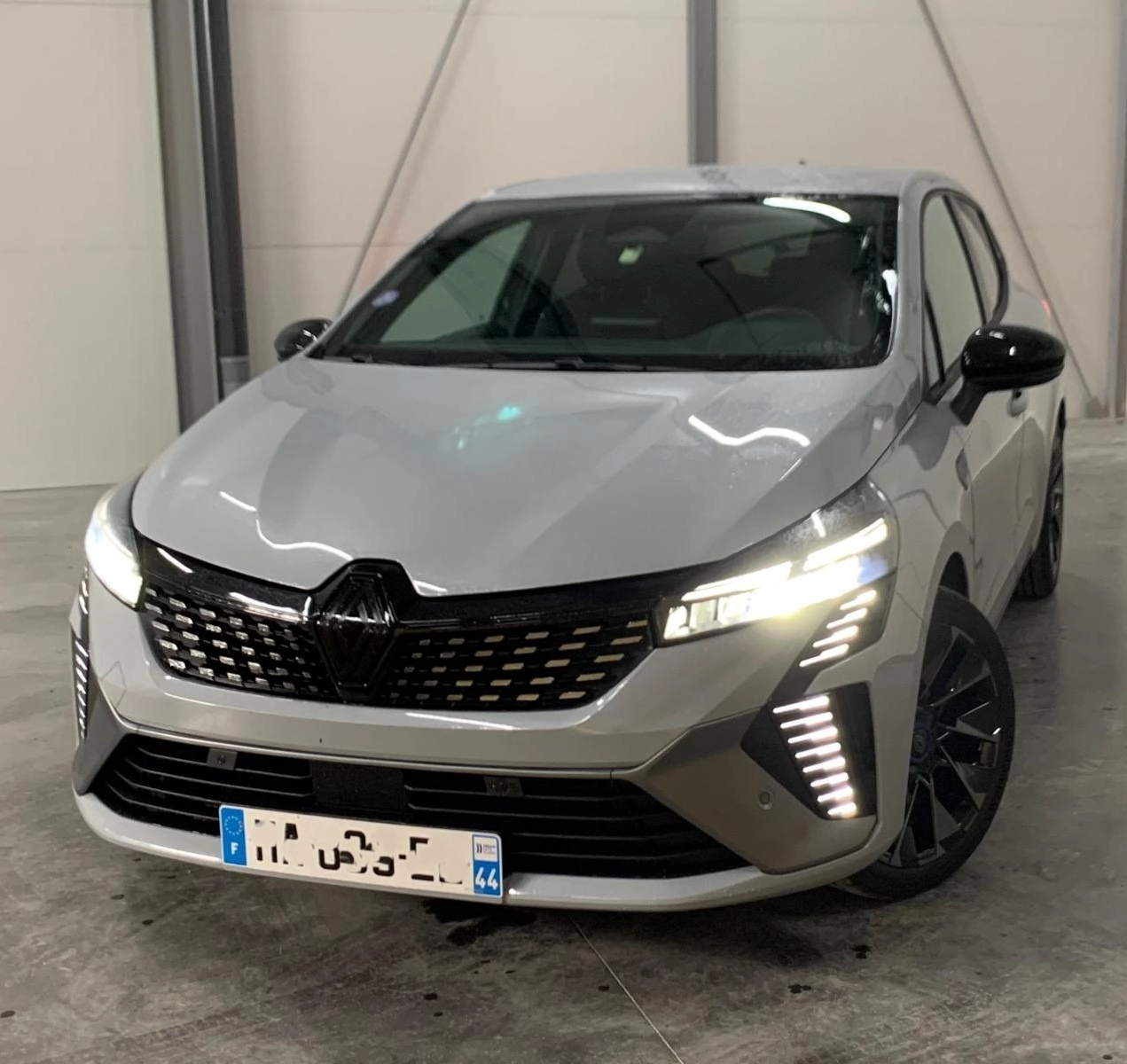 Renault Clio 1.6 E-TECH 145H 95 HYBRID FULL-HYBRID 1.2KWH ESPRIT ALPINE BVA- Garantie 20 mois — photo 3