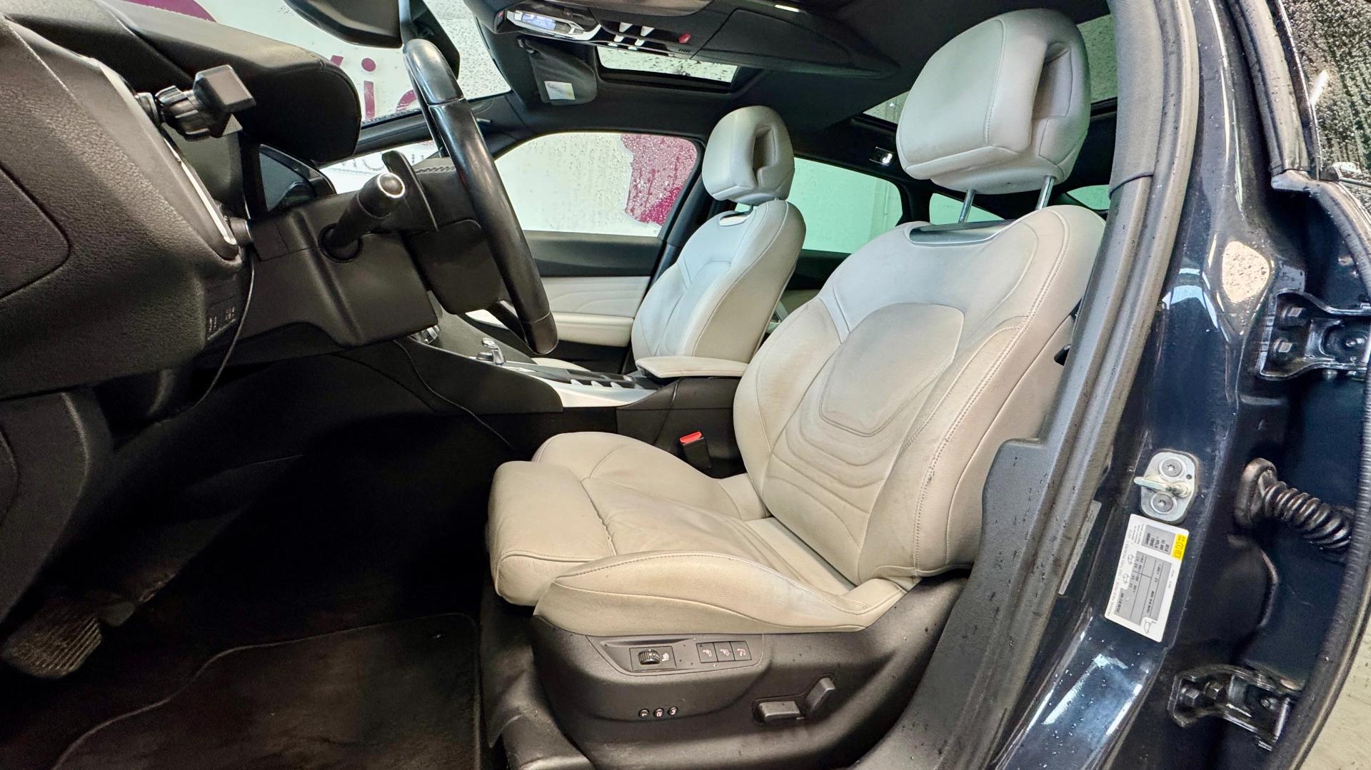 Ds Automobiles Ds 5