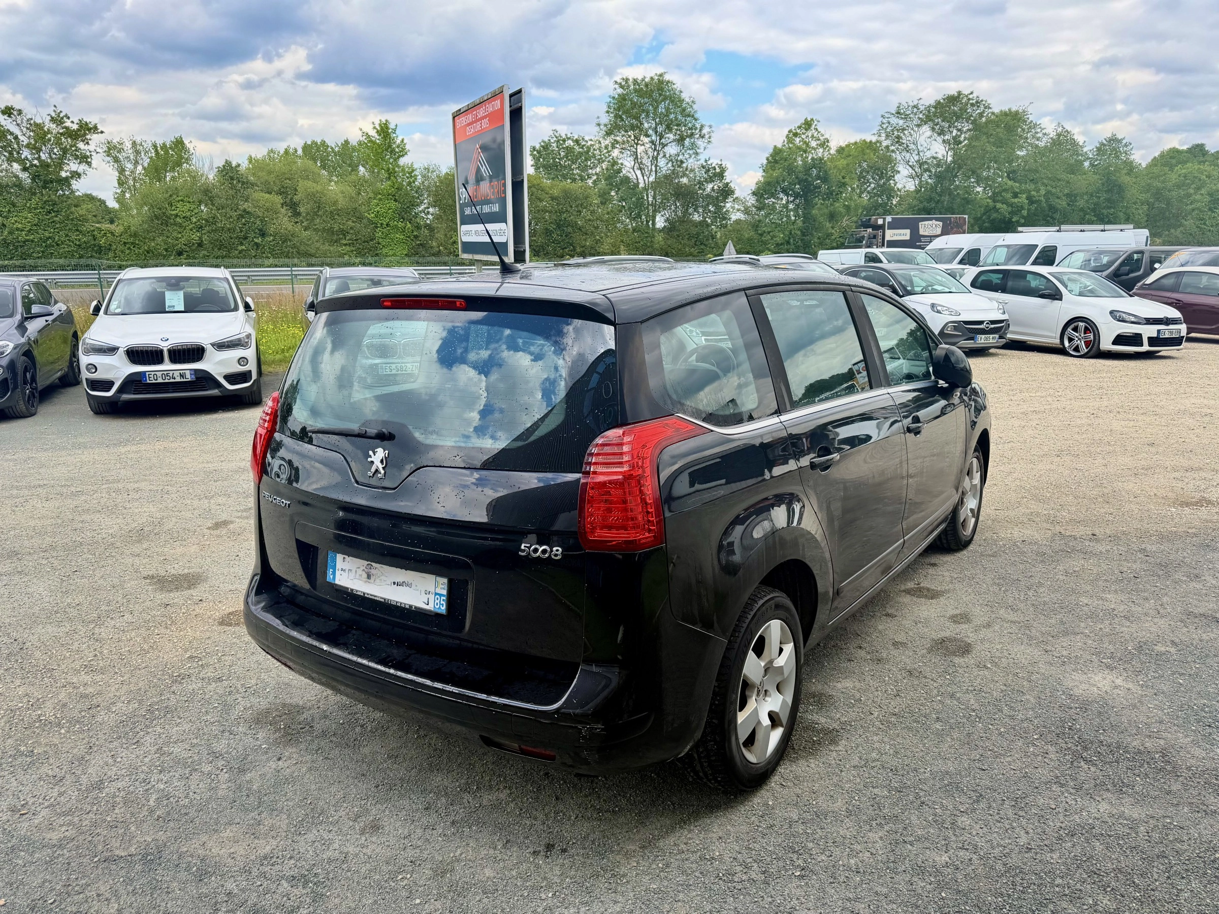Peugeot 5008 GENERATION-I 1.6 HDI 110 ALLURE — photo 4