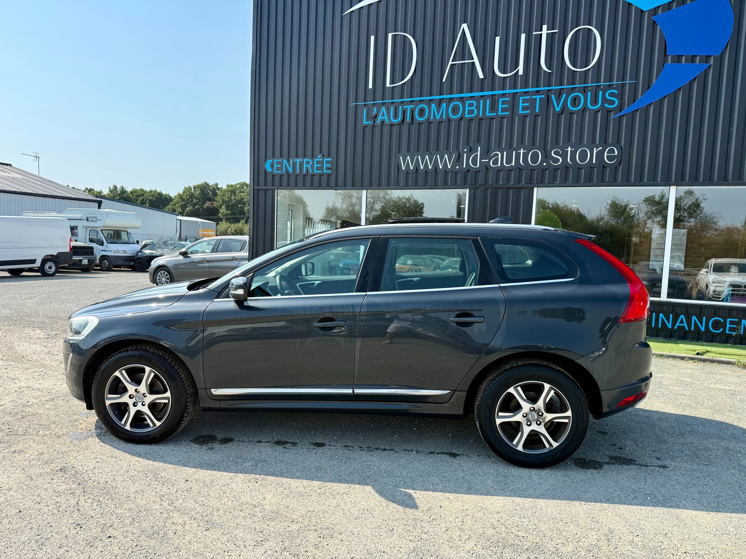 Volvo Xc60 2.0 D4 180 BVA XENIUM BVA GARANTIE 12 MOIS 2.0 D4 180 XENIUM GEARTRONIC BVA — photo 2